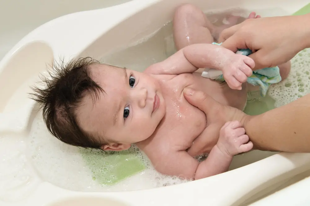 Baignoire bébé : Avis et Comparatif pour Choisir le Meilleur modèle 2024