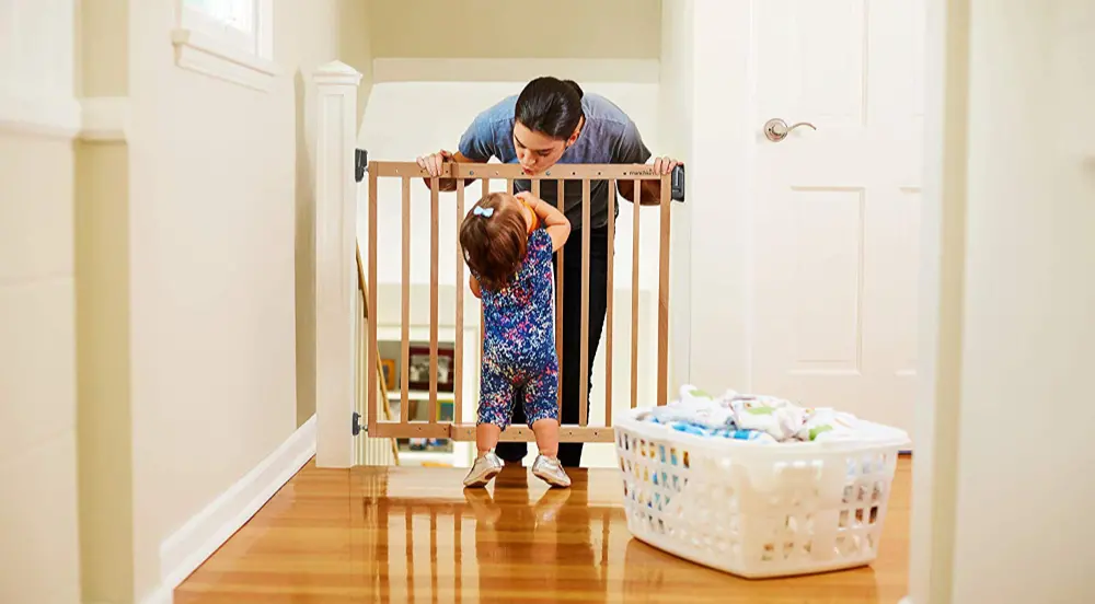 Installer une barrière de sécurité pour bébé et enfant