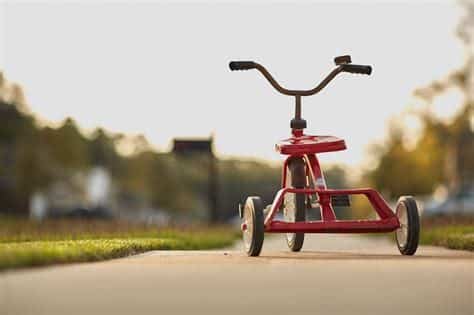 Quand commencer le tricycle évolutif ?