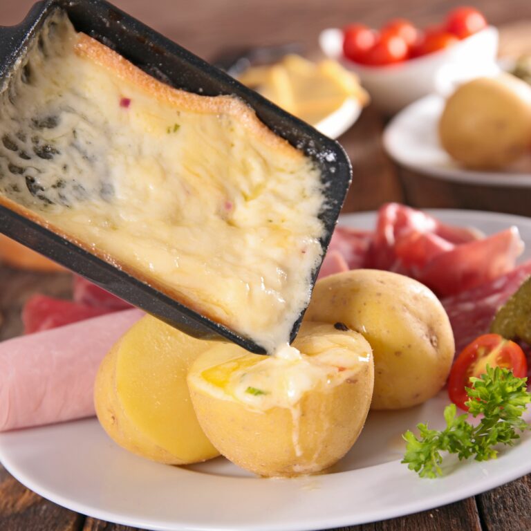 La raclette pour les femmes enceintes : comment bien la savourer en toute sécurité