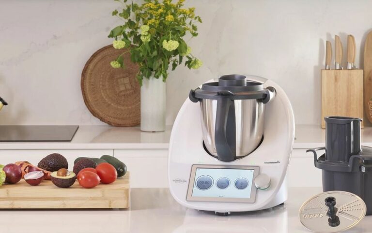 Le Thermomix TM6 : un assistant culinaire révolutionnaire